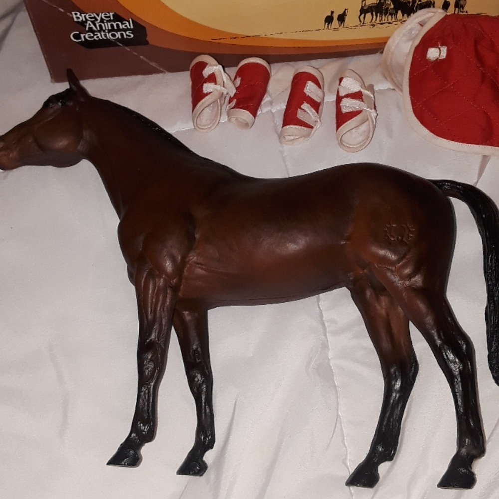 Breyer horse Trakehner/ blanket and shippin - Picture 3 of 8